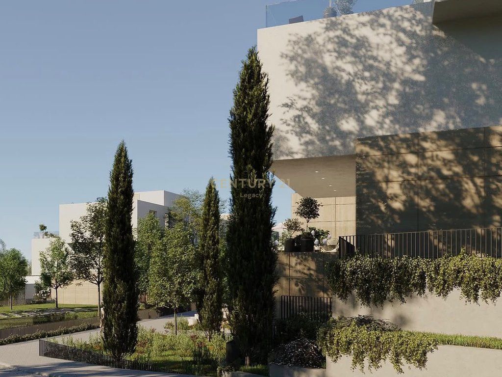 🏡 Shitet Apartament 3+1 me Oborr te Blin Residence, Farkë