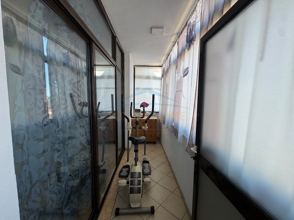 For sale, 3+1+2 apartment at Ish Parku, Tirana.