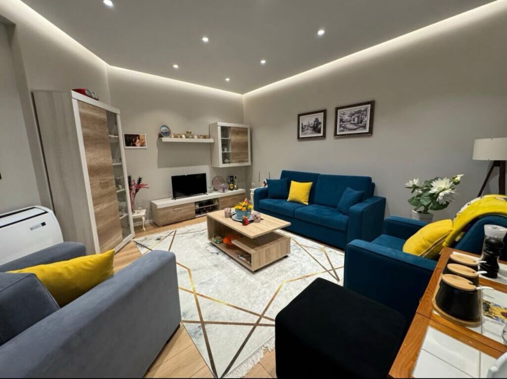 1+1 for rent, Astir Oasis Residence