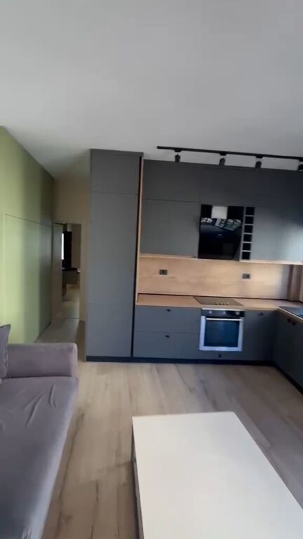 Jepet Apartament me qera liqeni 800