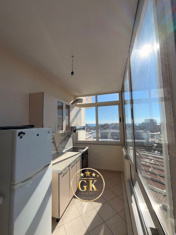 APPARTAMENTO 2+1 IN VENDITA CON BALCONE MERCATO INDUSTRIALE DURRES