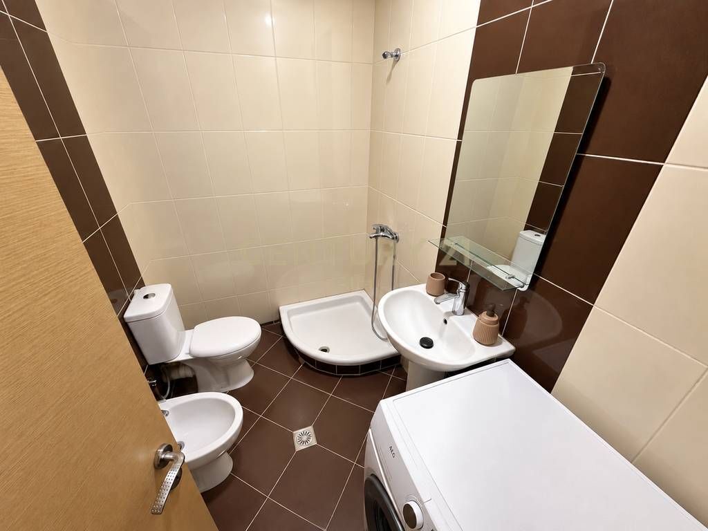FOR RENT, 2+1+2 APARTMENT WITH PANORAMIC VIEWS OF THE LAKE &amp; ZOOLOGICAL GARDEN (MOUNTAIN VIEW)