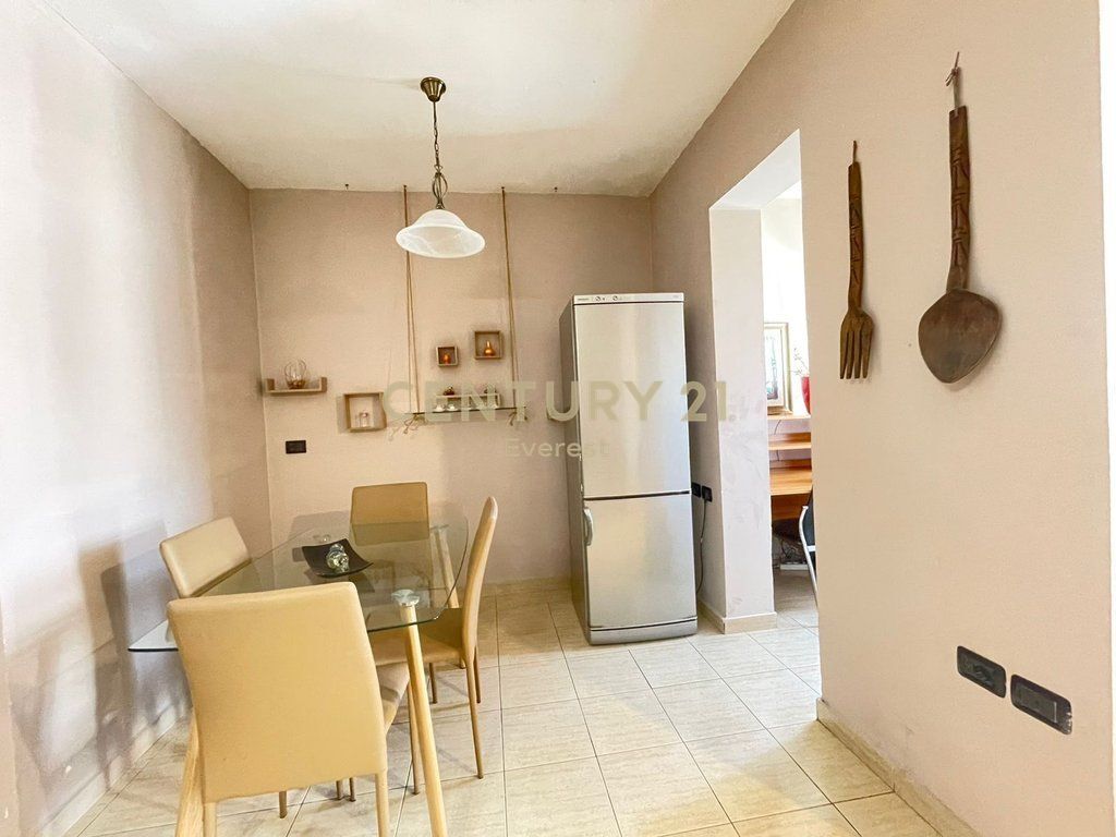 🏡 SHITET APARTAMENT 1+1 – ISH-PARKU, TIRANË