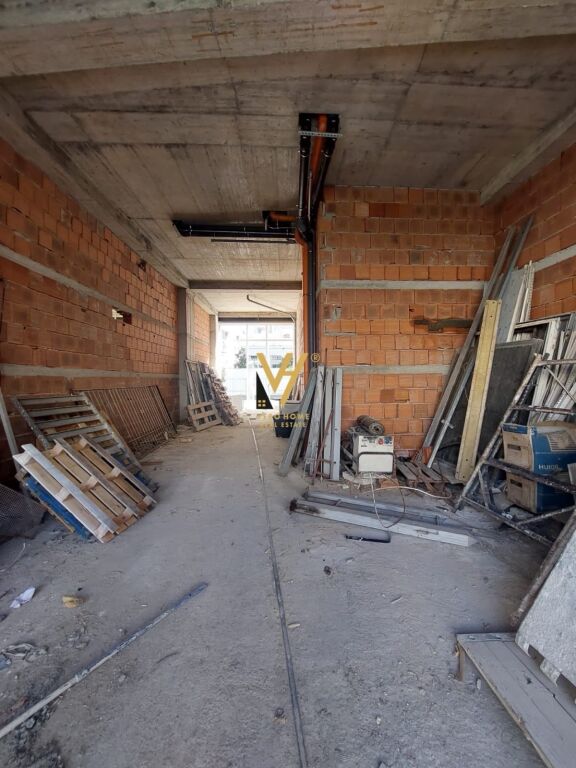 100 M2 SHOP FOR RENT AT KOMUNA E PARISIT 2,300 EUROS