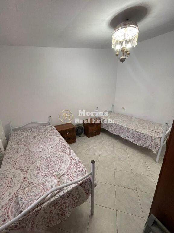 Rent | Shtëpi private 1 + 1 | Komuna Parisit | 300 €/month
