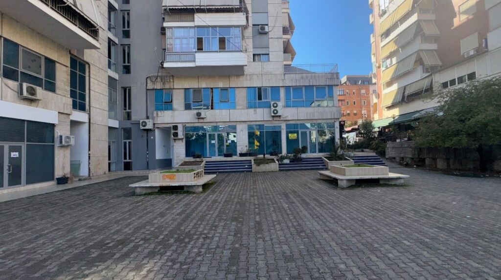 Rent | Ambjent Biznesi | Bulevardi Zhan D’Ark | 1300 €/month
