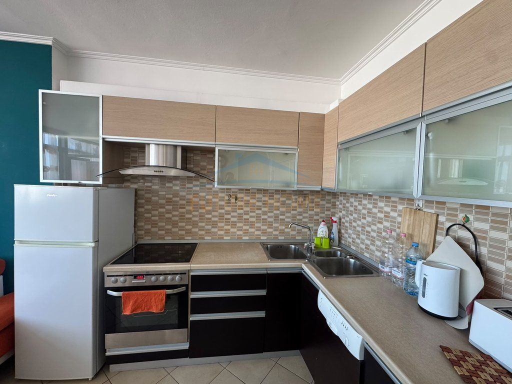 Qira, Apartament 3+1+2, Ish Parku, Tirane.
