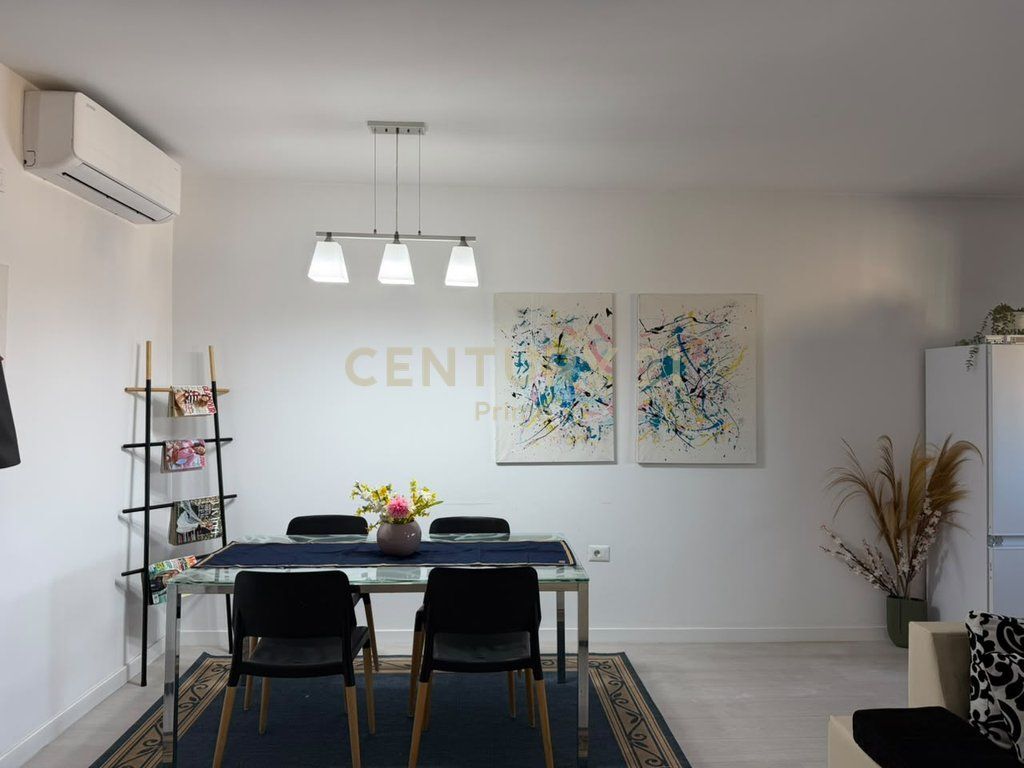 2+1 apartment for rent in the Center.