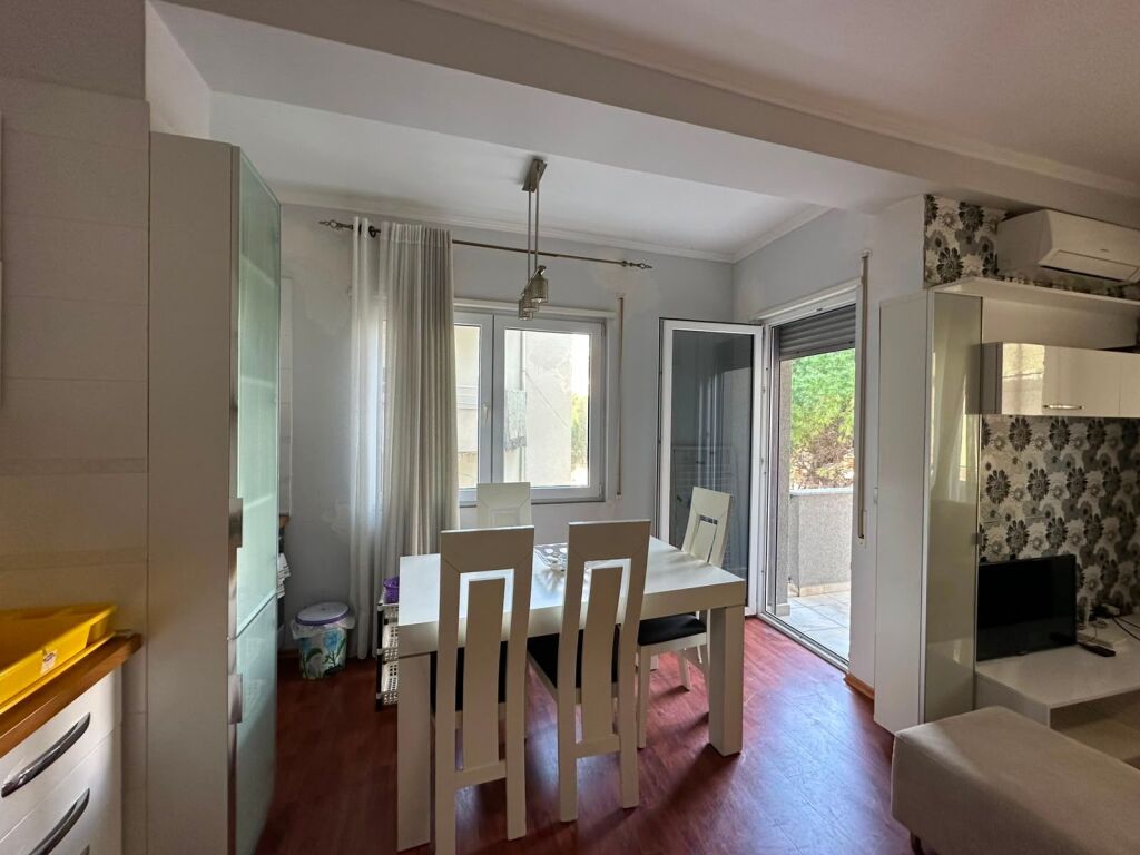 Appartamento in vendita 1+1 a Shkembi i Kavajes