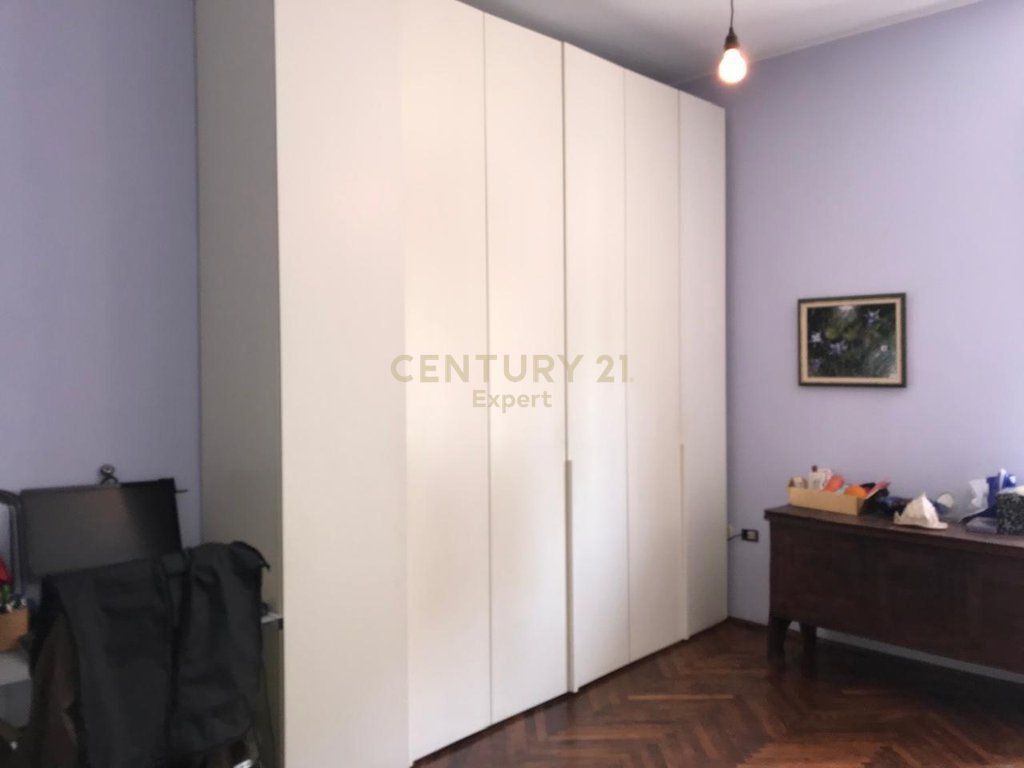 3+1 APARTMENT FOR RENT – TIRANA CITY CENTER, THE INTERSECTION OF DIBRA STREET AND BARRIKADA STREET