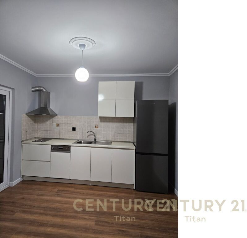 Apartment 2+1 for rent in Laprakë