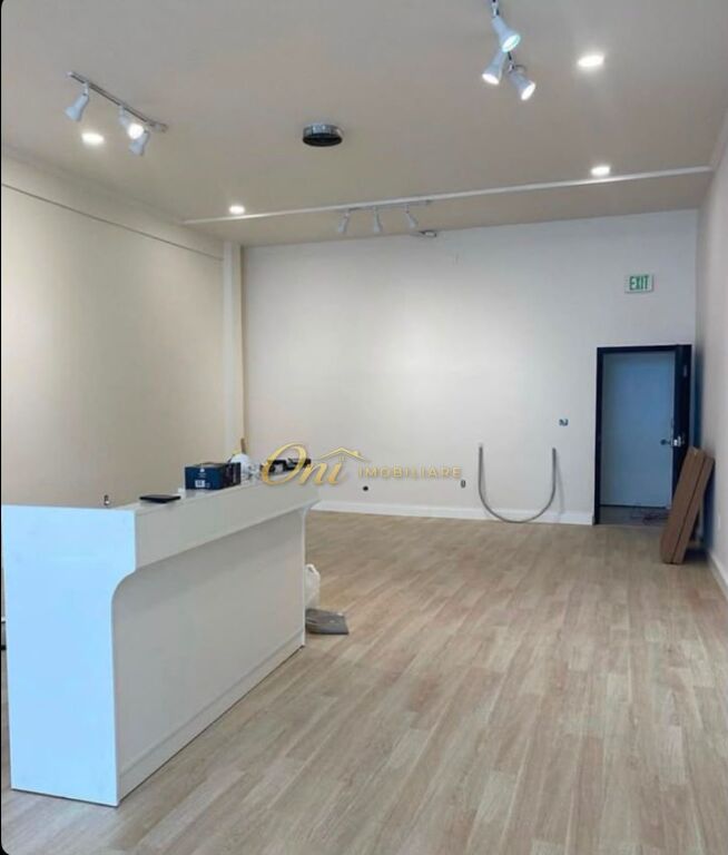 NEGOZIO IN AFFITTO IN VIA ELBASAN