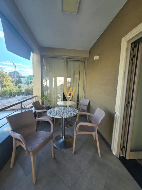 LOCALE COMMERCIALE DI 140 M2 IN AFFITTO IN VIA KOSOVAREVE 2.500 EURO