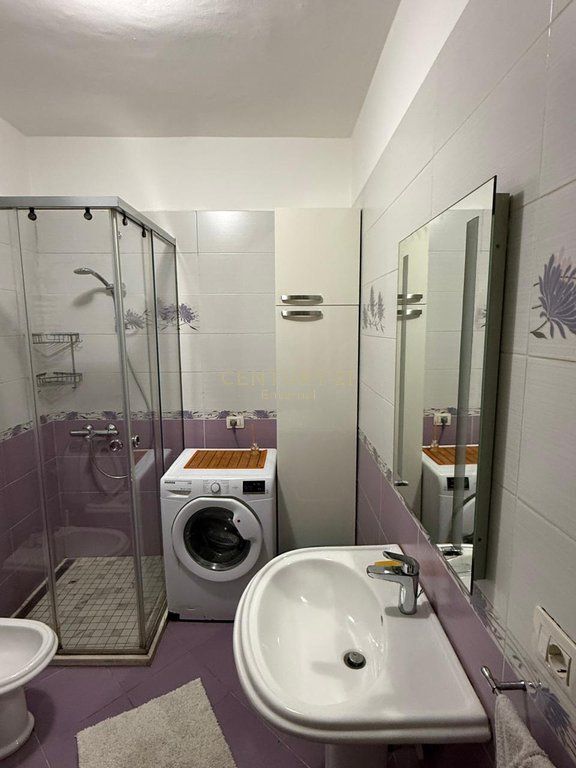 Apartament 2+1+2 me qira ne Rrugen e Kavajes 650 € /Muaj