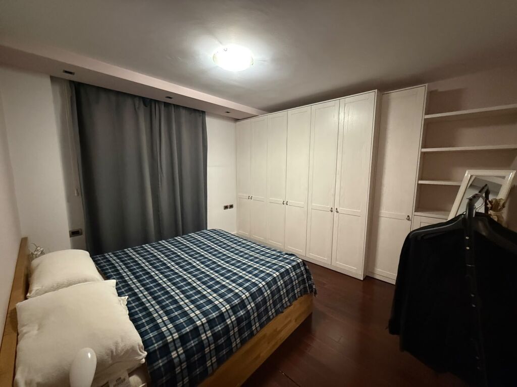 APARTAMENT 1+1 ME QIRA, PERBALLE AMBASADES AMERIKANE, TIRANE!