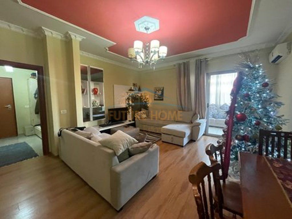 Shitet,Apartament 2+1+2,Ministria e Jashtme