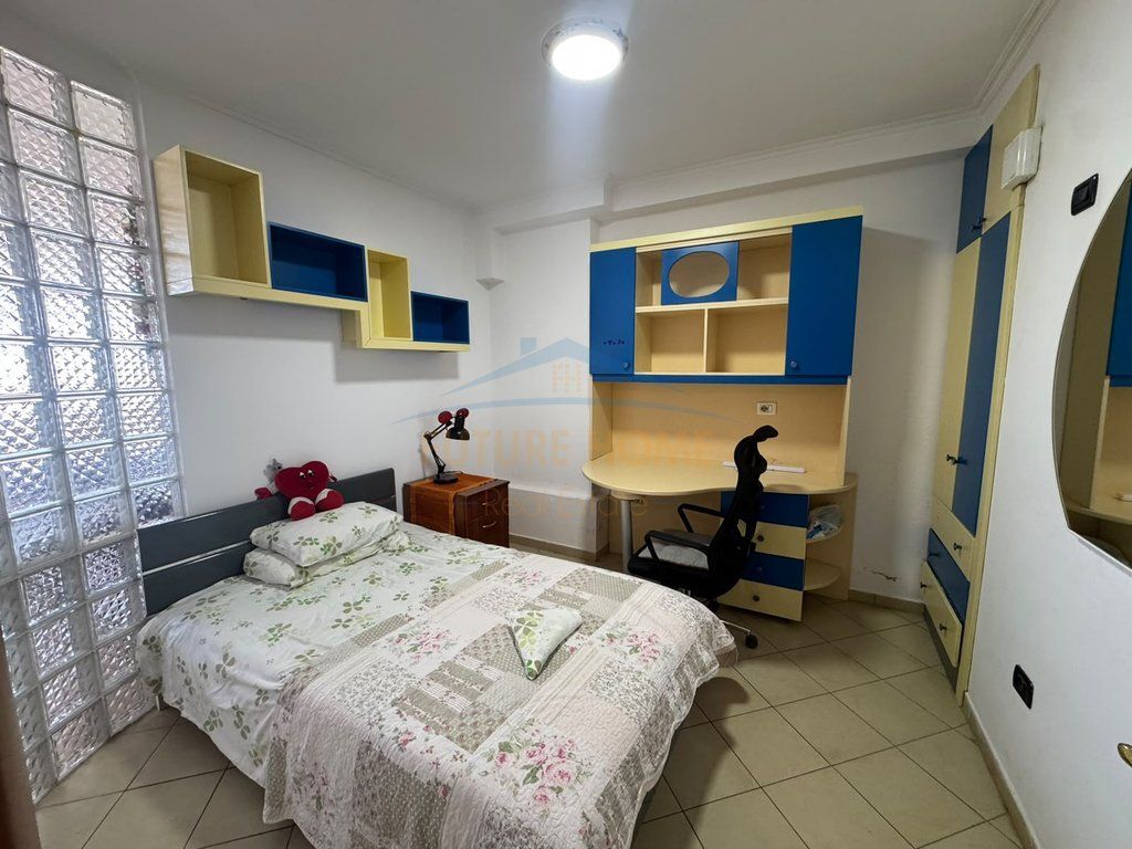 For sale, 3+1+2 apartment at Ish Parku, Tirana.