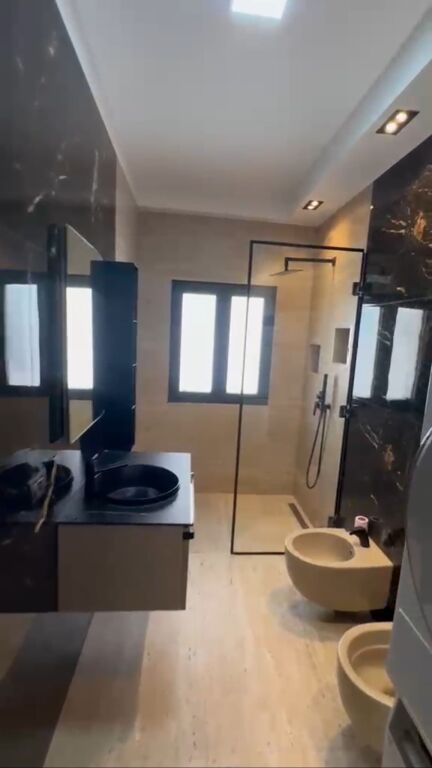 Jepet Apartament me qera liqeni 800