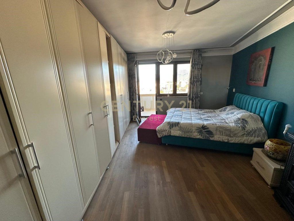 NEAR LION PARK 1, WE RENT OUT A 2+1+2 APARTMENT €1,500 /Month