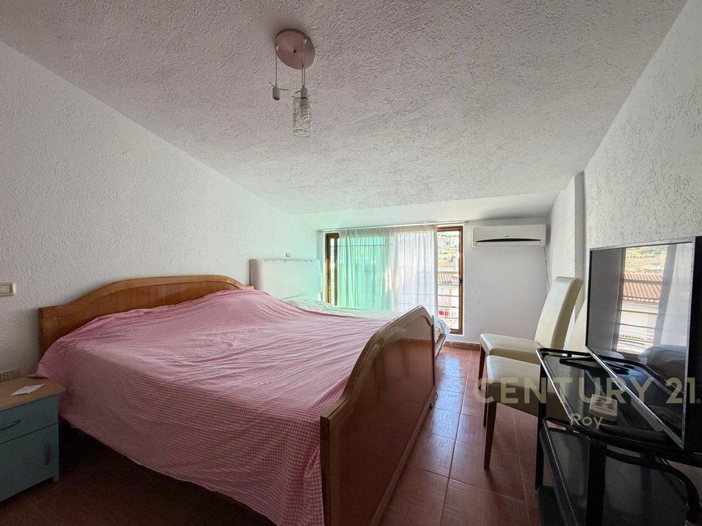 SHITET APARTAMENT 1+1 NË KOMPLEKSIN LIS, GOLEM!