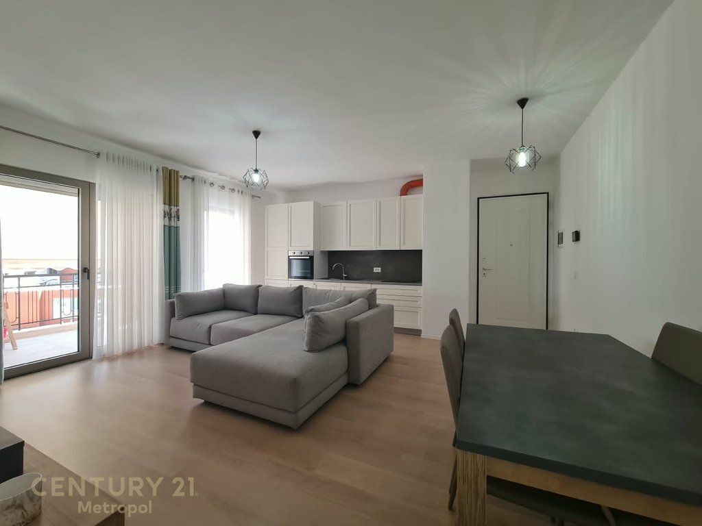 OFROJ PER QIRA APARTAMENT 1+1 NE KOMPLEKSIN DELIJORGJI!