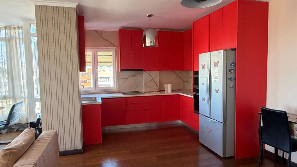 Qera | Apartament 2 + 1 | Rruga Myhedin Llagami | 750€ /muaj