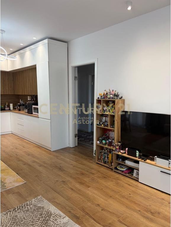 2+1+2 APARTMENT WITH BALCONIES, FOR RENT, EMERALD CENTER – 5 MAJ