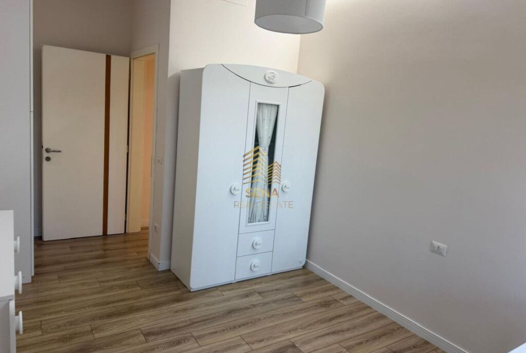 Qira, Apartament 2+1+2+Post Parkimi, Kinostudio, 55.000 Leke/muaj