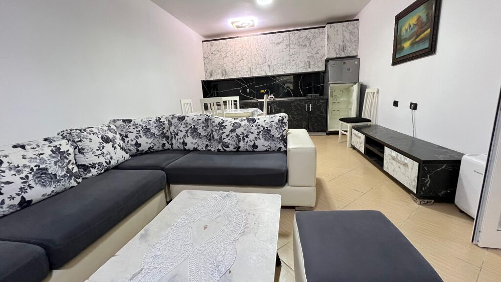 VENDESI APPARTAMENTO 1+1 AD ALI DEMI, TIRANA!