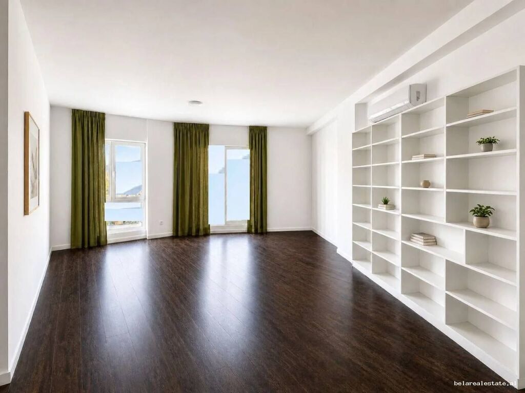 Apartament Me Qera 3+1 Tek ish Fusha e Aviacionit (ID B230233) Tirane