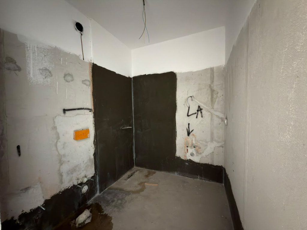 Rruga e Kavajes, Shesim Apartament 3+1 560,000 €