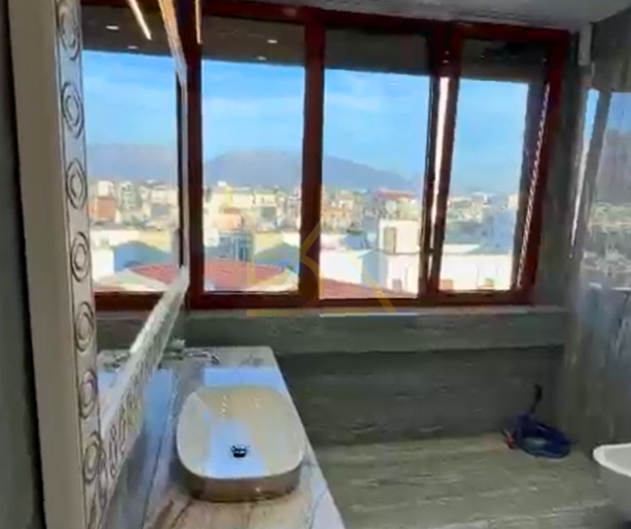 ATTICO 1+1 IN AFFITTO – VICINO ALLA SCUOLA DI BALLETTO, TIRANA