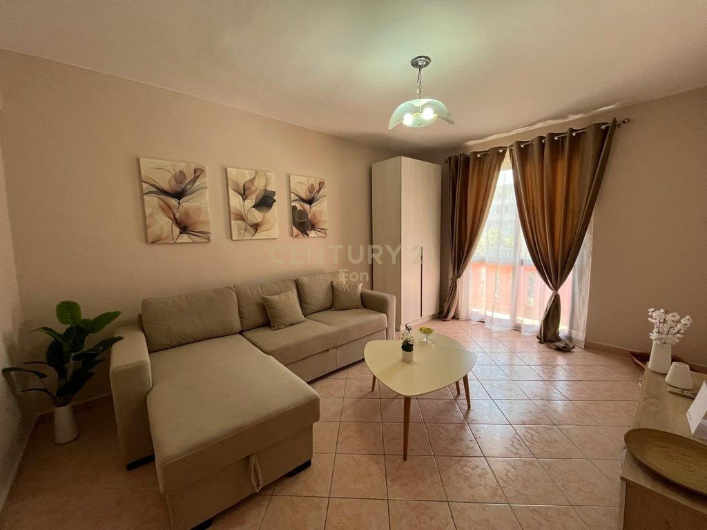 1+1 Apartment for Rent in Durrës!