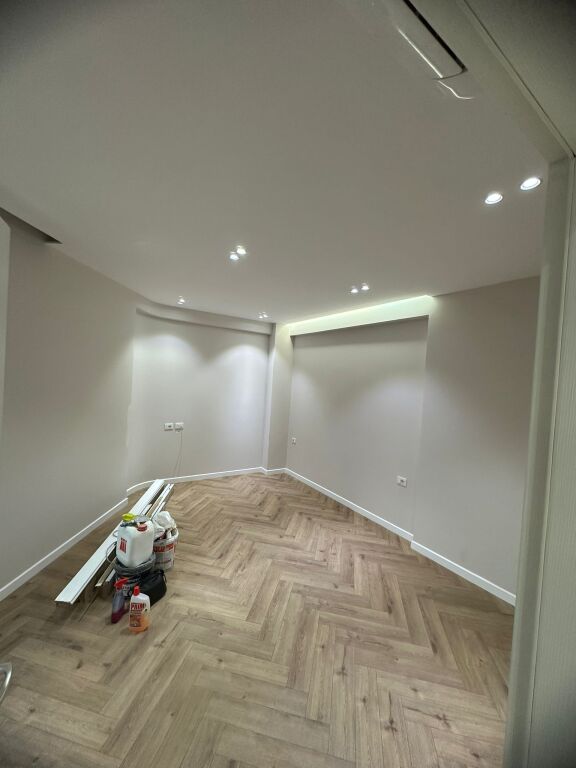 🏡 APPARTAMENTO IN AFFITTO 2+1+2  📍 Indirizzo: Complesso Oasis💰 Prezzo: 90.000 lek lordi/mese