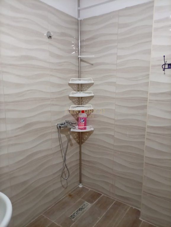 AFFITTIAMO APPARTAMENTO 2+1+2 NELLA ZONA DI 5 MAJIT! 650 € /Mese