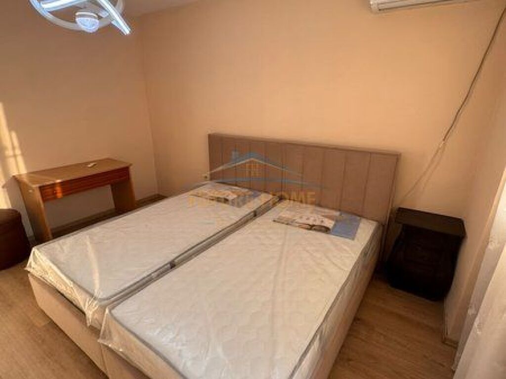 Shitet, Apartament 2+1, Ish-Tregu Elektrik, Tiranë