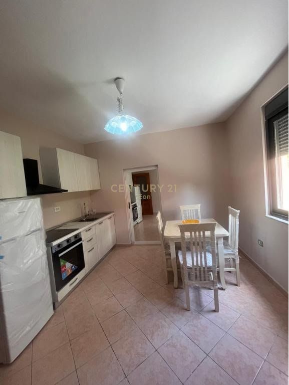 1+1 Apartment for Rent in Durrës!