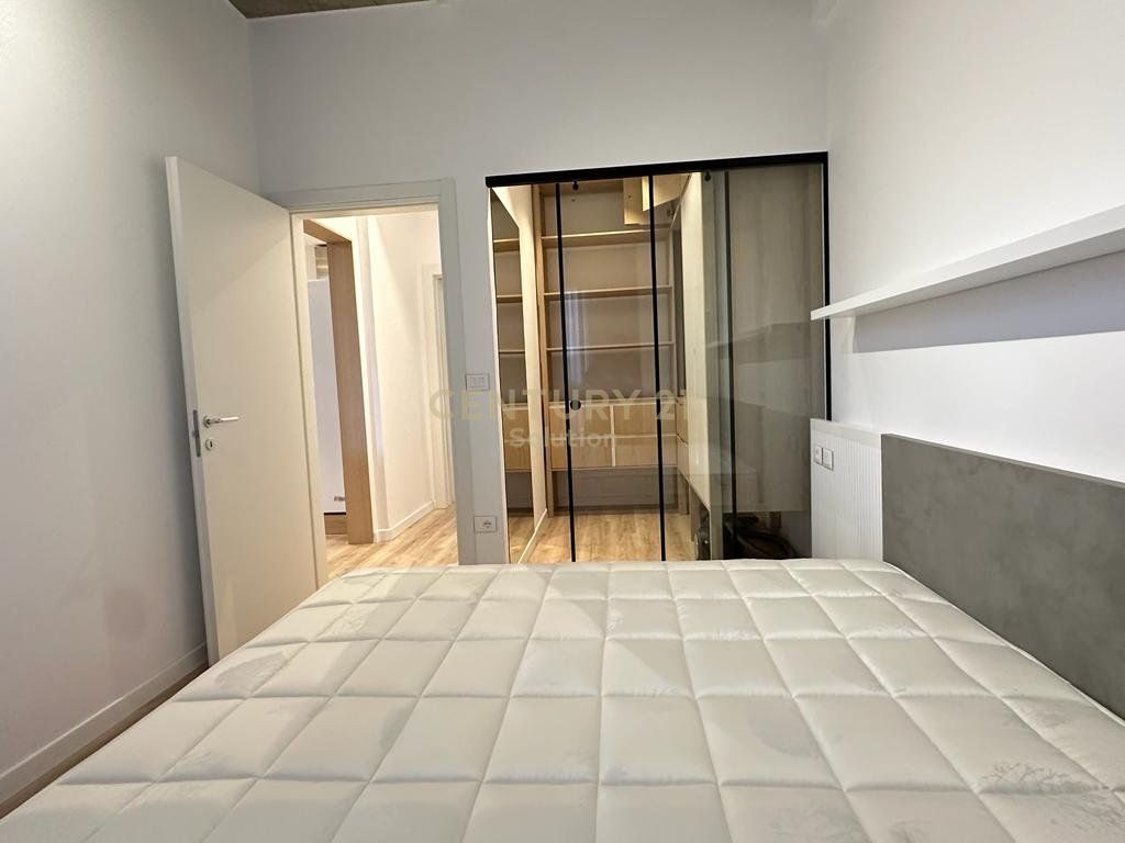 JEPET ME QIRA APARTAMENT MODERN 1+1 TEK GARDEN BUILDING !
