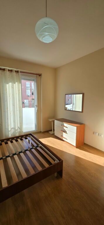 🏡 JEPET ME QIRA APARTAMENT 1+1 | 21 DHJETORI – KONTAKTI