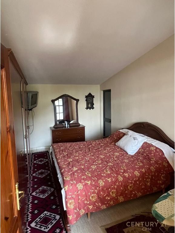 TRADITIONAL VILLA FOR RENT – PETRELË