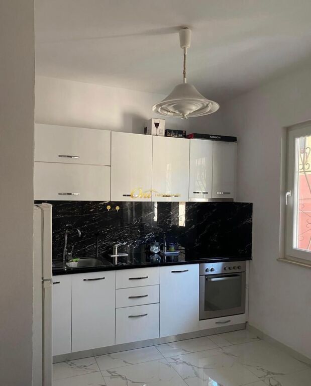 DIBRA STREET APARTMENT FOR RENT 1+1