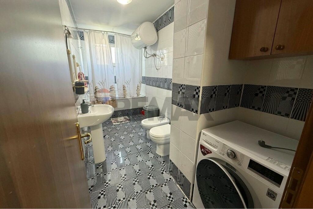 Apartament - Për Qira - Kika 1, Tiranë