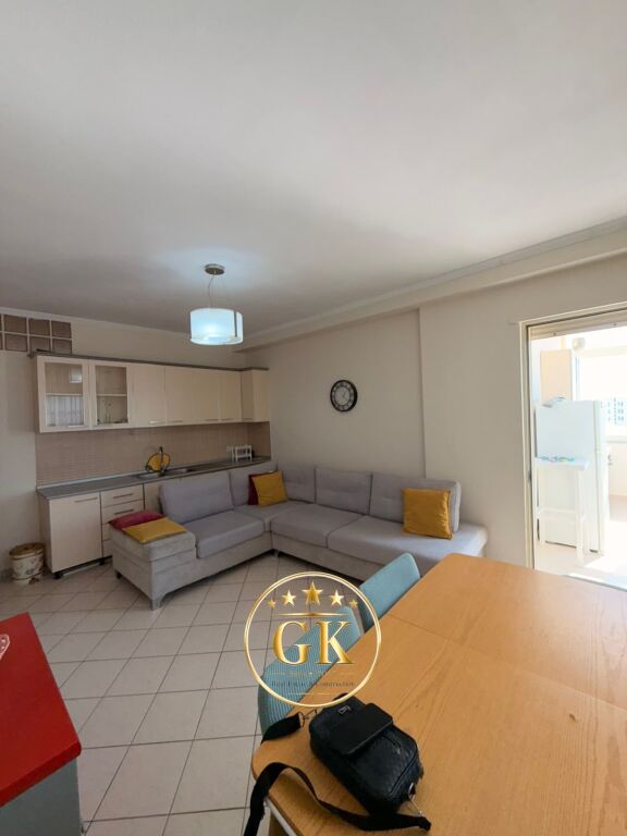 APPARTAMENTO 2+1 IN VENDITA CON BALCONE MERCATO INDUSTRIALE DURRES