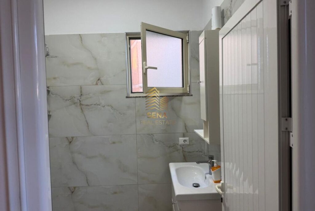 Qira, Apartament 2+1+2+Post Parkimi, Kinostudio, 55.000 Leke/muaj