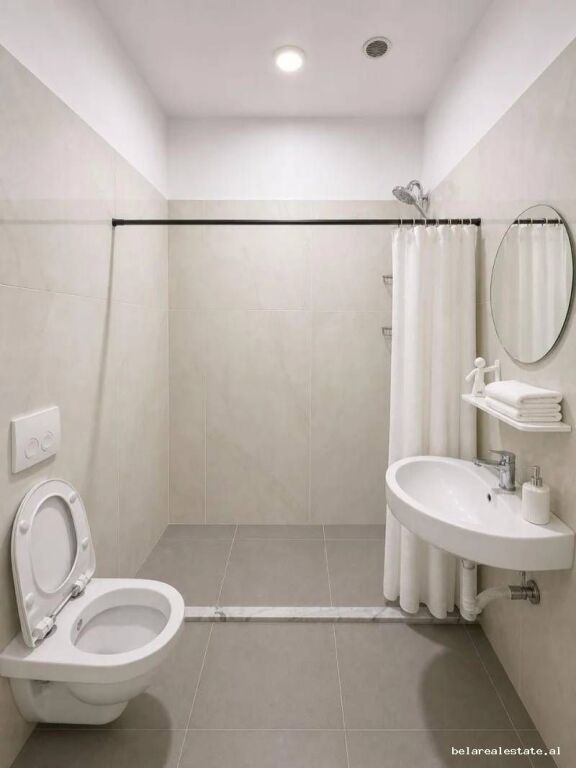 Apartament Me Qera 3+1 Tek ish Fusha e Aviacionit (ID B230233) Tirane