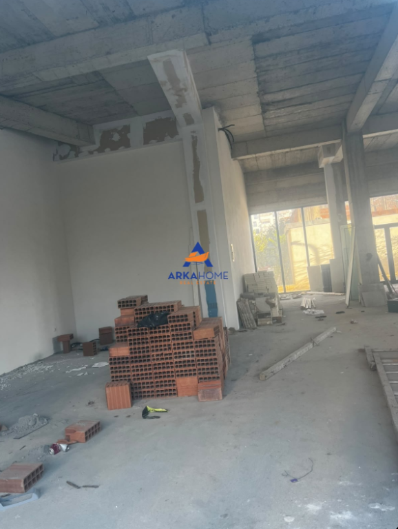 SHITET DYQAN 246 M2 "ASTIR" 1230000 EURO