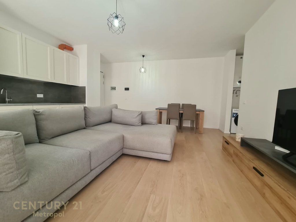 OFROJ PER QIRA APARTAMENT 1+1 NE KOMPLEKSIN DELIJORGJI!