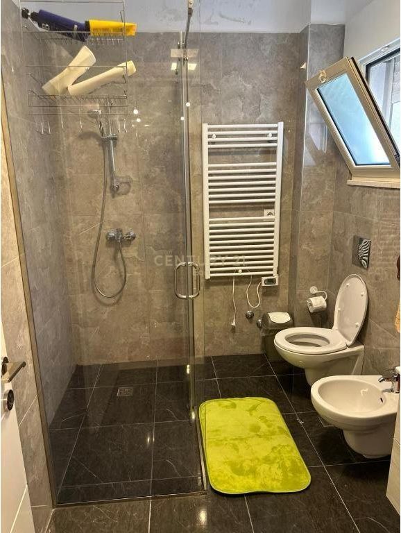 SHITET APARTAMENT 2+1 I INVESTUAR TEK PERLA RESORT NE GJIRIN E LALZIT !