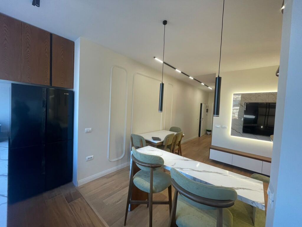 Apartamenti 2+1 tek Ish Stacioni i Trenit