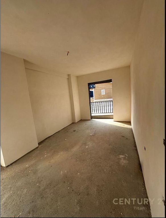 Vendesi appartamento 2+1 a Paskuqan